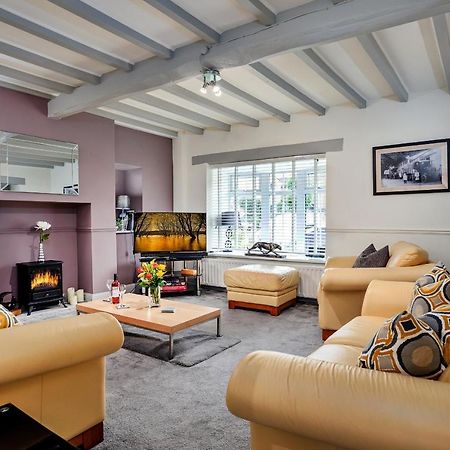 Finest Retreats - Cloggers Cottage Darley Экстерьер фото