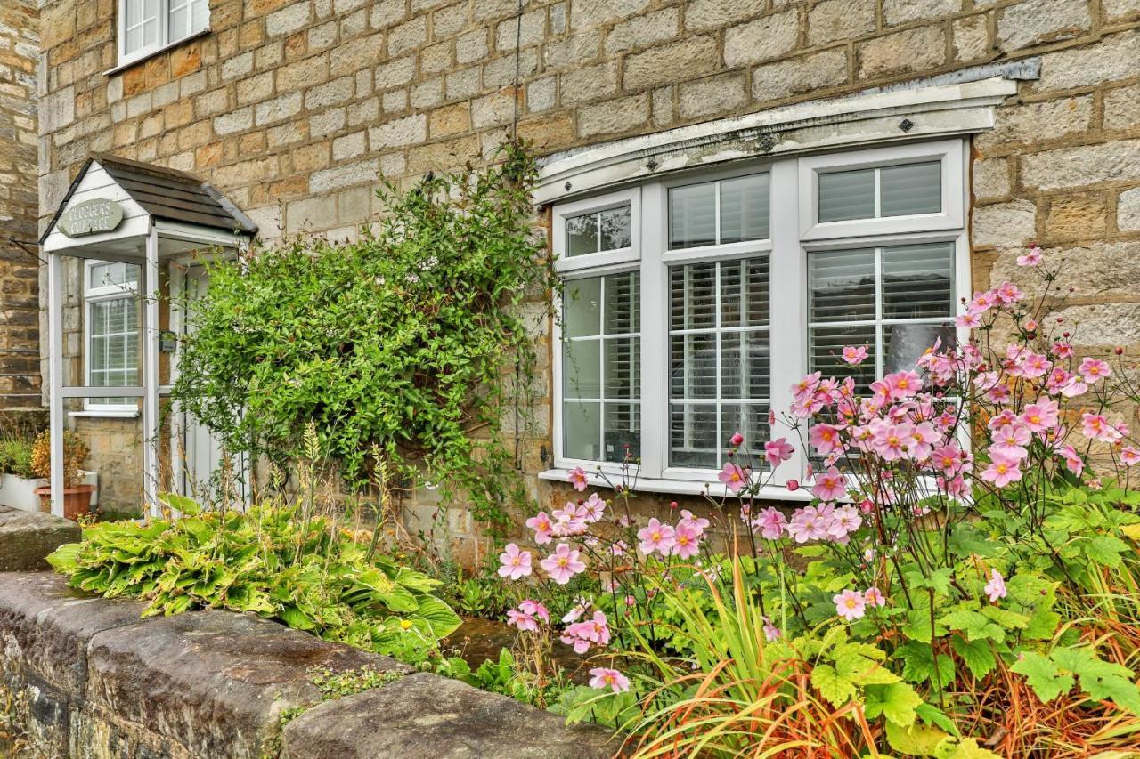 Finest Retreats - Cloggers Cottage Darley Экстерьер фото
